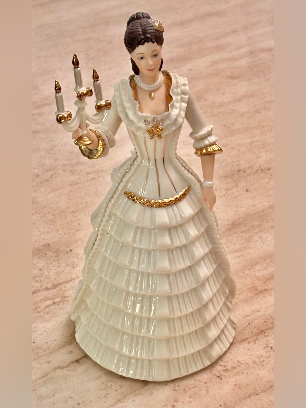 Lenox Light of Christmas Porcelain Figurine 2000 Limited Edition Victorian Lady